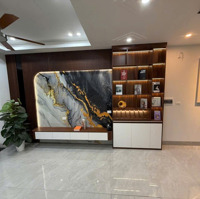 Vip Gần Tây Hồ Xuân Đỉnh Cổ Nhuế Diện Tích 43M2 - Oto Vào - Thang Máy Cho Anh Chị Tài Chính 8 Tỷ