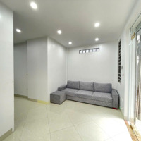 Rẻ Hẳn 1 Tỷ! Trần Khát Chân - 39/45M2 - 5T - Thang Máy - 6 Ngủ Master - Nhỉnh 7 Tỷ. L0982 491 944
