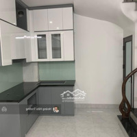 Bán Nhà Phố Tôn Đức Thắngdiện Tích35M2 5 Tầng Giá Bán 7,4 Tỷ - Cách Phố 50M Liên Hệ: 0985342385. E Trường