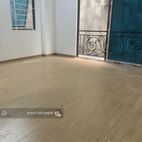 Bán Nhà Phố Tôn Đức Thắngdiện Tích35M2 5 Tầng Giá Bán 7,4 Tỷ - Cách Phố 50M Liên Hệ: 0985342385. E Trường