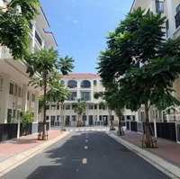 Quỹ Căn Nội Bộ Senturia Nam Sài Gòn, Giá Chỉ Từ 6 Tỷ, Sổ Hồng Cầm Tay