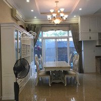 Biệt Thự Mỹ Phú - Phú Mỹ Hưng - Quận 7