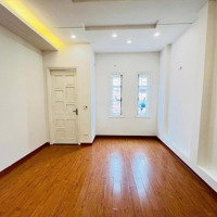 Thanh Xuân Nhà Mới Đẹp Lô Góc 3 Mặt Thoáng Gần Ô Tô 4 -5 Tầng Chỉ 9.5 Tỷ