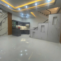 Bán Nhà Nhiêu Tứ, Phường 7, Quận Phú Nhuận , Đúc 3 Lầu ,N:6M50,D : 6M50, Giá Bán 7 Tỷ 6. 0908120770