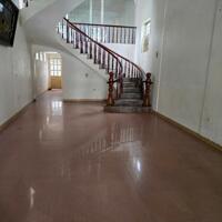 Chính chủ cho thuê nhà mặt tiền đường Phạm Nguyễn Du (rộng 25m, trục chính Vinh - Cửa Lò)