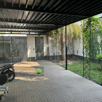 Biệt Thự Sân Vườn 9,4M X 25M. Mặt Tiền Đường Hiệp Thành 06