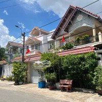 Bán Nhà Căn Góc Cấp 4 Mái Thái,Diện Tích214M2 , Tại Phường Phú Hữu Q9