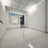 Trần Hưng Đạo Quận 5 Gần 40M2 Hẻm 4M Thông, Cáchmặt Tiền40M, 3 Tầng