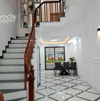 Một Căn Rất Đẹp 5T Bằng Liệt- Linh Đàm 40M2 Ngay Phố Giá Chỉ 5.63 Tỷ