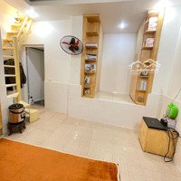 Bán Nhà Đê La Thành Nhỏ.dt 17/25 M 4 Tầng. 1.0 M Mặt Tiền 4.4 Ty Đống Đa . Đống Đa Nhà Nhỏ