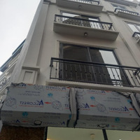 Bán Nhà Phố Giáp Bát 35M 5 Tầng Thang Máy 8.6 Tỷ