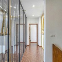 Gia Đình Mình Có Căn Hộ Penthouse Ở Vista Verde Q2 Cần Bán Gấp