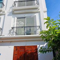 Chính Chủ Cho Thuê Nhà Nguyên Căn Mới Xây, 3 Tầng 3 Phòng Ngủđủ Nội Thất Chỉ 5, 3 Triệu/Thg Ở La Phù - Hoài Đức