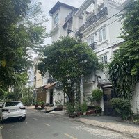 Căn Hộ Dịch Vụ 16 Phòng - Dòng Tiền Khủng - Ngay Dương Quảng Hàm - City Land