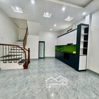 Nhà Đẹp Lung Linh Tại Phạm Văn Đồng, Hai Mặt Thoáng, Thiết Kế Hiện Đại, 40M2, 5T, Vào Ở Ngay