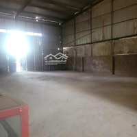 Cho Thuê Kho 400M2, Cont Đỗ Cửa, Có Điện 3Fa, Nước Nhà Vệ Sinh, Xa Khu Vực Dân Cư