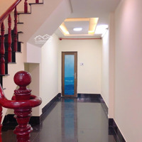 Bán Nhà 5 Lầu 4 Phòng Ngủ Đoàn Văn Bơ Quận 4