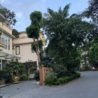 Chính Chủ Gửi Bán Biệt Thự Xây Thô Hoàn Thiện Mặt Ngoài.diện Tích203 M2 Giá Bán 190 Triệu /1M2