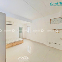 Cho Thuê Phòng Siêu Thoáng - Thang Máy Ngay Etown Cộng Hoà, Trường Chinh