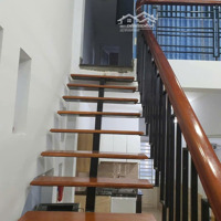 Bán Nhà Khu 8 Phú Hòa, Thủ Dầu Một, Full Thổ Cư,Ngay Vị Trí Trung Tâm, Xung Quanh Tiện Ích Bạt Ngàn