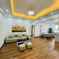 Bán Chcc 137 Nguyễn Ngọc Vũ -Diện Tích87M2 - 3 Phòng Ngủ - Sổ Đỏ Chính Chủ - Khu Vực Sầm Uất - 5.85 Tỷ