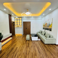 Bán Chcc 137 Nguyễn Ngọc Vũ -Diện Tích87M2 - 3 Phòng Ngủ - Sổ Đỏ Chính Chủ - Khu Vực Sầm Uất - 5.85 Tỷ