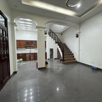 Bán Nhà Mặt Phố 4 Phòng Ngủ 3 Vệ Sinh 46M2 Tại Dịch Vọng, Cầu Giấy, Hà Nội, Giá Bán 8,9 Tỷ