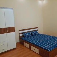 Cần cho thuê nhà mặt đường Kiều Sơn siêu xinh