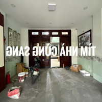Nhà Full Nội Thất Ô Tô Đậu Trong Nhà 4 Pn, 4 Wc, 1 Phòng Thờ, Sân Thượng. Đường Xe Tải.