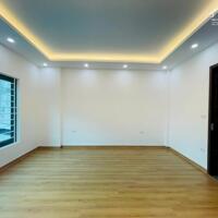 Chính chủ cần bán nhà ngõ 235 phố Yên Hòa dt 35 m2 x 5 t mới tinh ngõ 2 xe máy giá 7,6 tỷ