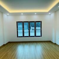 Chính chủ cần bán nhà ngõ 235 phố Yên Hòa dt 35 m2 x 5 t mới tinh ngõ 2 xe máy giá 7,6 tỷ