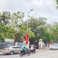 Bán nhà Ngọc Hà lô góc thoáng sáng nhà đep ở luôn sổ vuông 23m 6 tầng giá 5.9 tỷ .