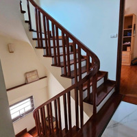 Bán Nhà Phân Lô Trần Quốc Hoàn, 45M2 X 5 Tầng Mặt Tiền 4M, Ô Tô Tránh