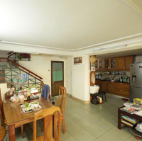 Bán Nhà Hẻm Đẹp Trương Định, P.võ Thị Sáu, Q3 Nở Hậu 6.4M Trệt 3 Lầu, Giá Chỉ 18.6 Tỷ