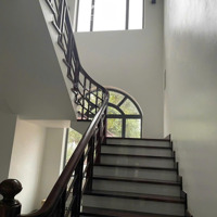 Cho Thuê Biệt Thự/Villa Võ Thị Sáu, Phường Võ Thị Sáu, Quận 3
