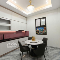 Láng: 45M2, Sân Để Xe Riêng, Vị Trí Đắc Địa, Ngõ Thông Thoáng, Tiện Ích Ngập Tràn Chưa Đến 11 Tỷ