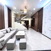 Siêu Phẩm Phố Cầu Giấy, 39M2 X 6 Tầng, Thang Máy Nhập Khẩu,Mặt Tiền4M, Ở Ngay, 12.2 Tỷ
