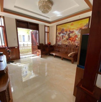 Bán Nhà 1 Trệt 2 Lầu Tum, 4 Phòng Ngủ 5 Vệ Sinh Sân Thượng, Tặng Full Nội Thất, Giá Bán 6,98Tỷ. Liên Hệ: 0389 979 ***