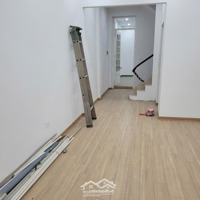 Chính Chủ Bán Gấp Mặt Phố Tôn Đức Thắng 17 Tỷ, 42Mx5 Tầng, Kd Sầm Uất