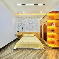 Cần Bán Gấp Căn Nhà Ở Đường Bạch Đằng, P. 14, Bình Thạnh