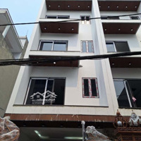 Bán Nhà Đẹp Nguyễn Văn Cừ - Hiếm - 6 Tầng Thang Máy - Gara Ô Tô