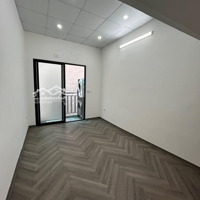 Văn Hương, Đống Đa.diện Tích18M2 X 3 Tầng,Mặt Tiền3M, Giá Bán 3,95 Tỷ. Ngõ Nông, Gần Phố.