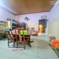  Bán Gấp Nhà Mặt Phố Liền Kề Lê Văn Thịnh, Quận 2 _ Mặt Tiền "Siêu Phẩm" Cơ Hội Vàng Đầu Tư Sinh Lời!
