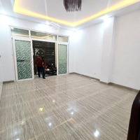Bán Nhanh Nhà 48M2,Mặt Tiền4.5M, Gần Phố, Lạc Long Quân, 9.5 Tỷ