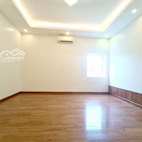 Bán Nhanh Nhà 48M2,Mặt Tiền4.5M, Gần Phố, Lạc Long Quân, 9.5 Tỷ