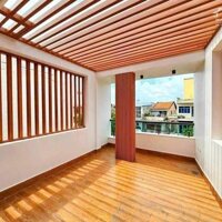 Bán nhà mặt tiền kinh doanh đường 30 tháng 4; sổ hồng hoàn công 1 trệt 2 lầu 80m2 giá chủ giảm sâu còn 10.5 tỷ