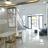 Bán Gấp Nhà 1 Trệt 1 Lửng Đúc Mặt Đường Phi Trường, Sổ Riêng Thổ Cư 100%, Tt 450 Triệu Nhận Nhà Ở Ngay