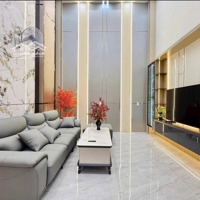 Ngộp Vốn Bán Gấp Nhà Đường Nguyễn Phi Khanh P.tân Định Quận 1 Giá Bán 4Tỷ890/65M2 (5X13M)Nhà Đẹp Sổ Sẵn