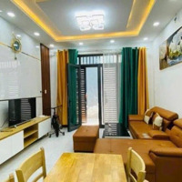 Nhà Chính Chủ Chưa Qua Đầu Tư. Full Nội Thất
 Giá Bán 3,1 Tỷ ( Bớt Lộc Ít )