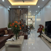 Bán Nhà 50M Phố Thông Phong Phân Lô Thành Uỷ Quốc Tử Giám Vỉa Hè 2 Ôtô Tránh , 4T Kc ,Mặt Tiền4,1M